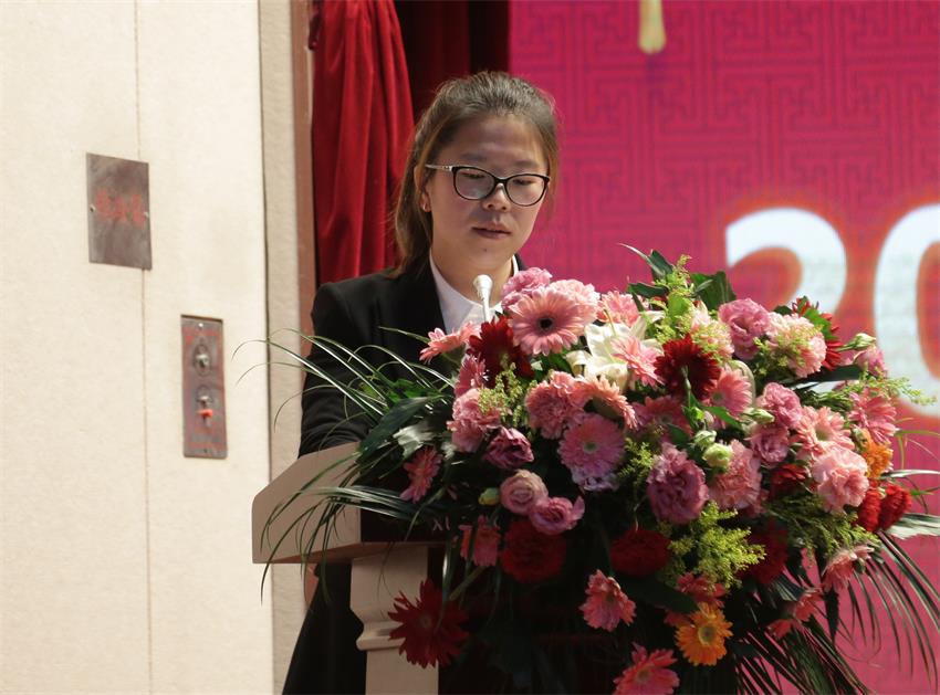 集团执行总裁、江苏米兰网站_米兰（中国）公司总经理石伟伟同志宣读人事任免决定