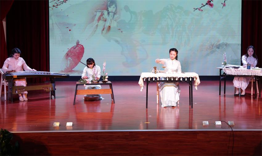 米兰网站_米兰（中国）2019年度工作动员大会---传统文化展示《茶花墨韵》